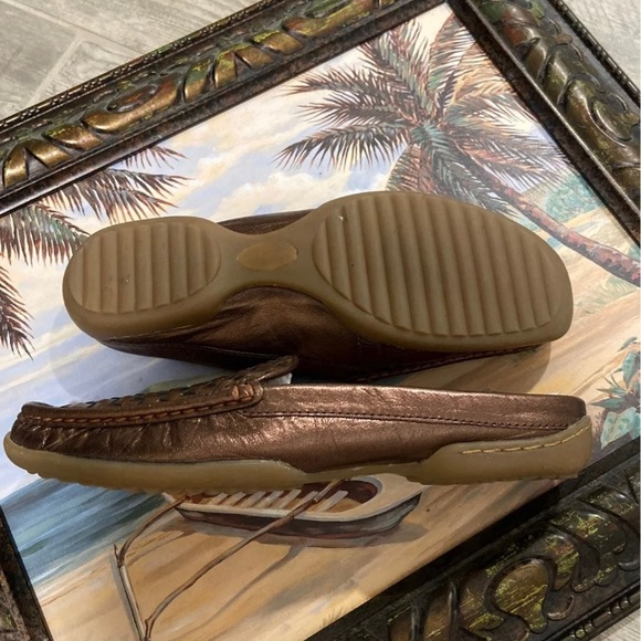 Donald J. Pliner Bronze Woven Flats - Picture 4 of 11